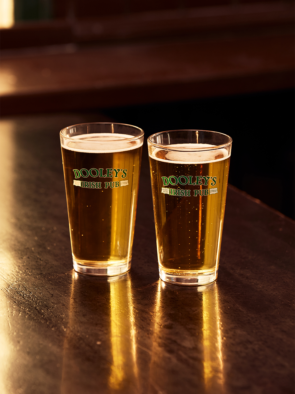 Dooley's Irish Pub Pint Glass